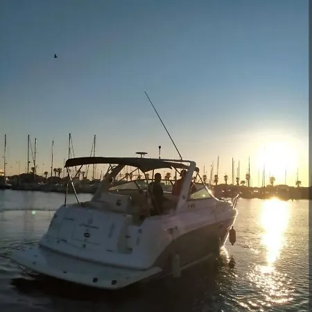 船上ホテル Nuit Insolite En Bateau Le Barcarès